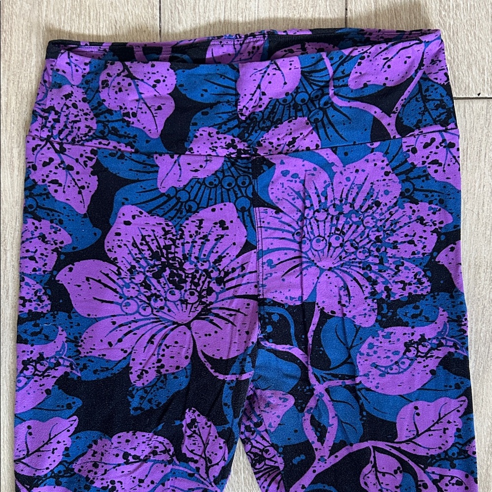 LuLaRoe OS Black Purple Blue Floral Patterned Leggings Women’s One Size Soft